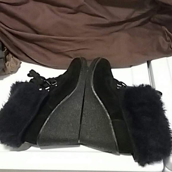 Black fur fold down booties - Picture 2 of 5